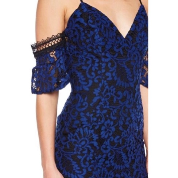 NWT BARDOT TEAGEN LACE OFF SHOULDER DRESS - Picture 4 of 14